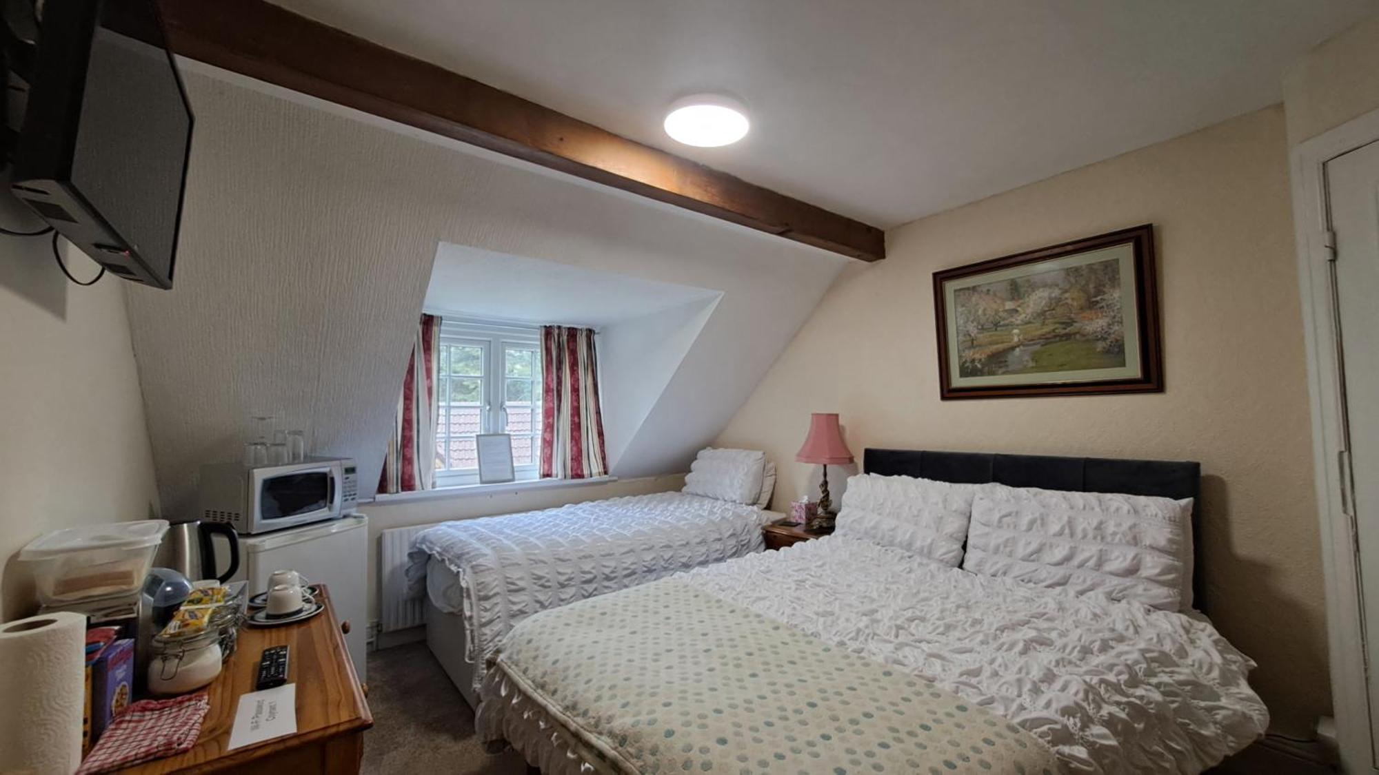 Coynant Farm Guesthouse - Farm Park Stay سوانسي الغرفة الصورة